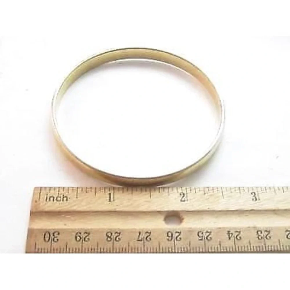 VINTAGE SIGNED MONET 6MM WIDE SMOOTH SHINY GOLD PLATED BANGLE BRACELET‎ - Picture 2 of 2